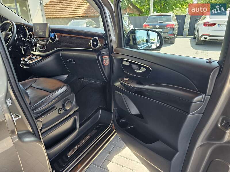 Минивэн Mercedes-Benz V-Class 2015 в Коломые