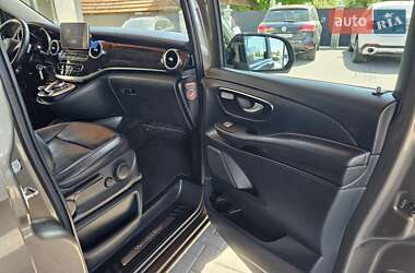 Минивэн Mercedes-Benz V-Class 2015 в 