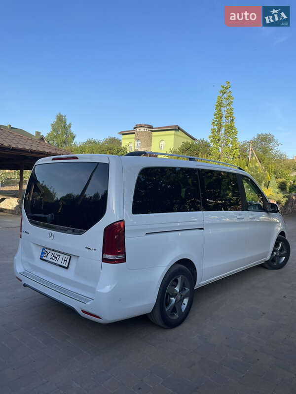 Минивэн Mercedes-Benz V-Class 2015 в Ровно