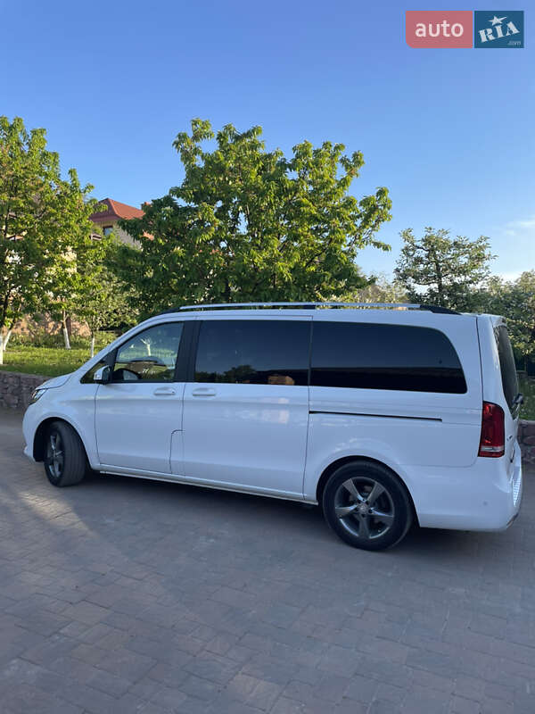 Минивэн Mercedes-Benz V-Class 2015 в Ровно