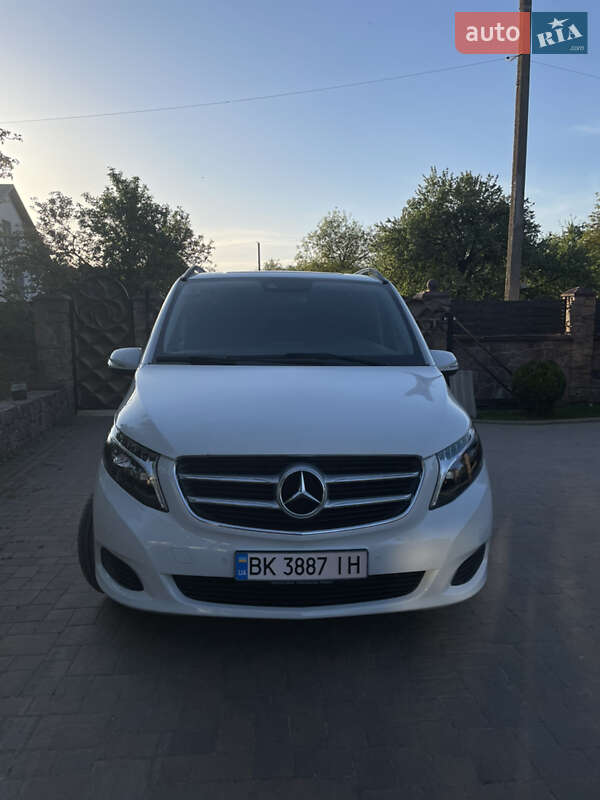 Минивэн Mercedes-Benz V-Class 2015 в Ровно