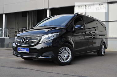 Минивэн Mercedes-Benz V-Class 2015 в Киеве