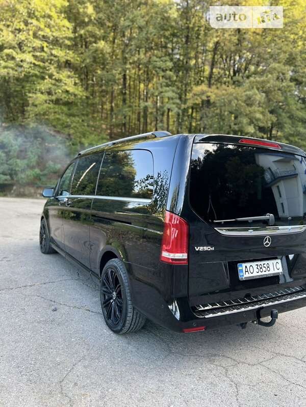 Минивэн Mercedes-Benz V-Class 2017 в Мукачево