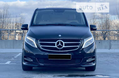 Мінівен Mercedes-Benz V-Class 2016 в Києві