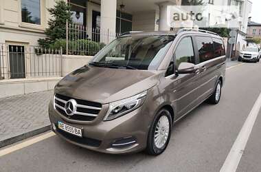 Минивэн Mercedes-Benz V-Class 2017 в Киеве