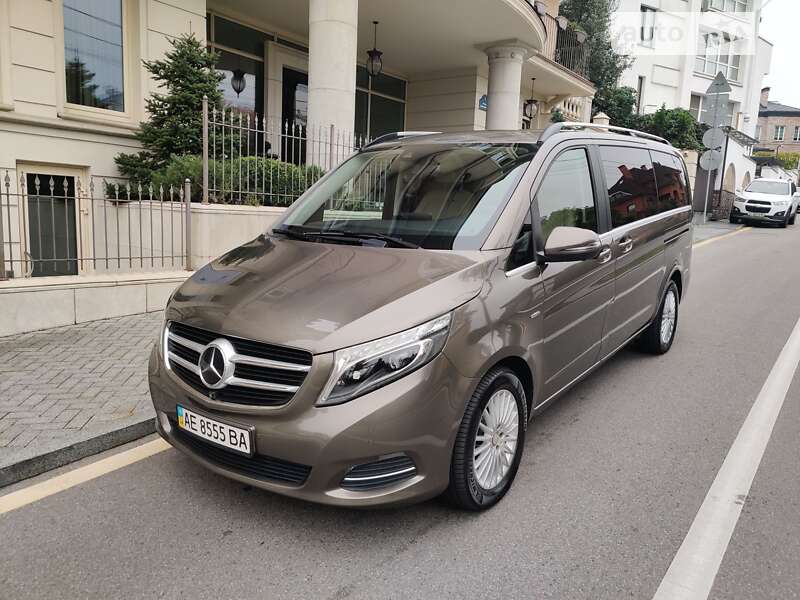 Mercedes-Benz V-Class 2017