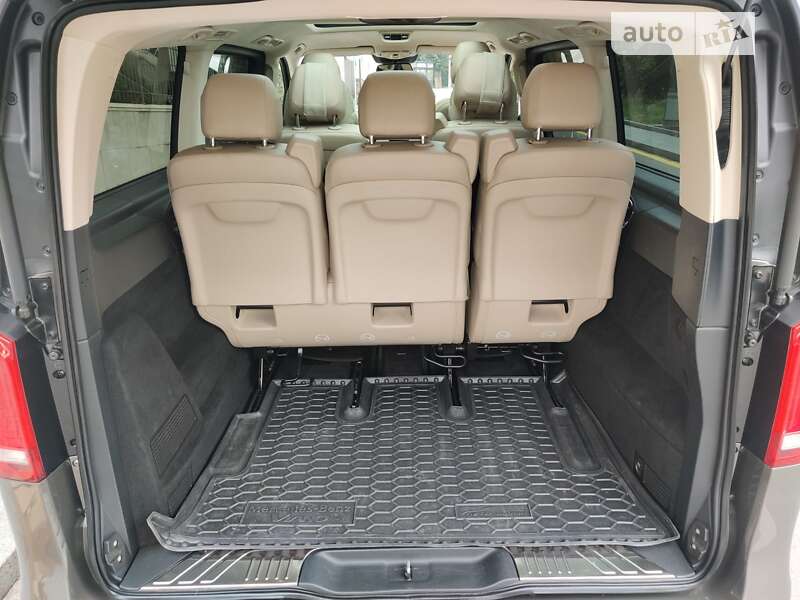 Минивэн Mercedes-Benz V-Class 2017 в Киеве