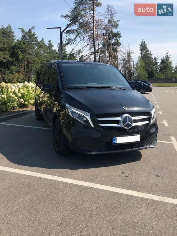 Мінівен Mercedes-Benz V-Class 2021 в 