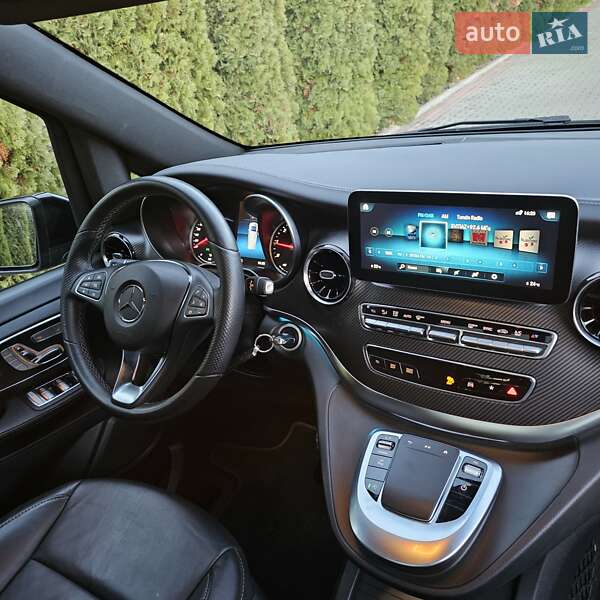 Мінівен Mercedes-Benz V-Class 2021 в Рівному