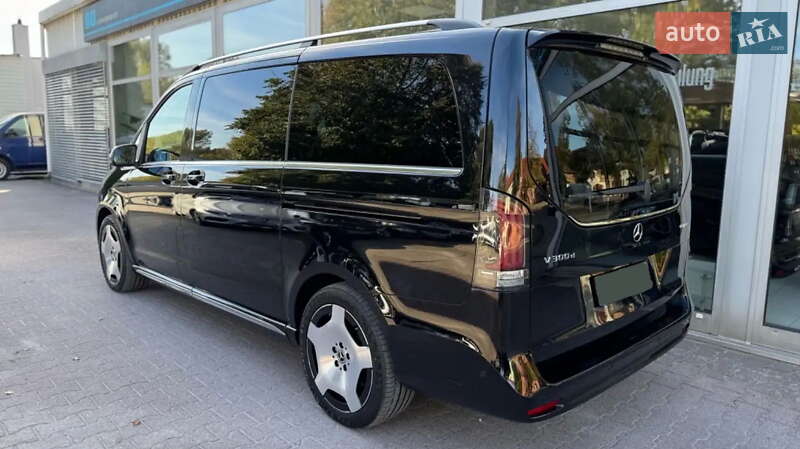 Минивэн Mercedes-Benz V-Class 2024 в Киеве