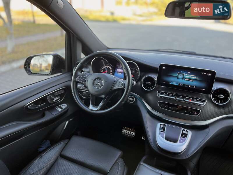 Минивэн Mercedes-Benz V-Class 2022 в Одессе