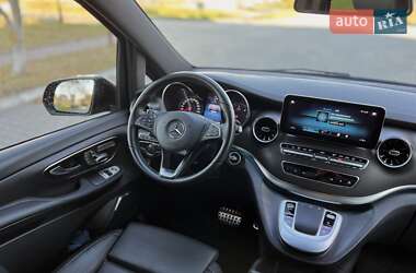 Мінівен Mercedes-Benz V-Class 2022 в 