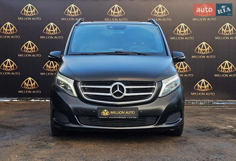 Мінівен Mercedes-Benz V-Class 2016 в Києві