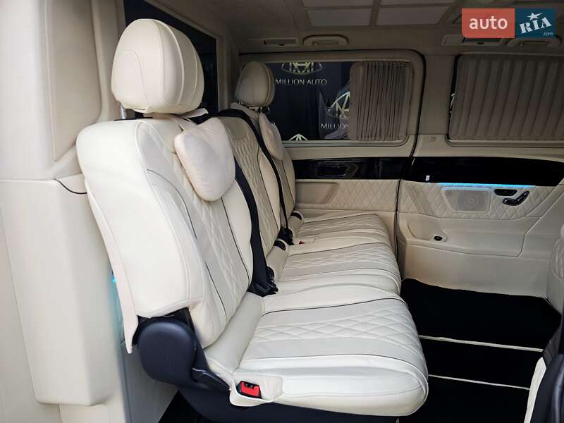 Мінівен Mercedes-Benz V-Class 2016 в Києві