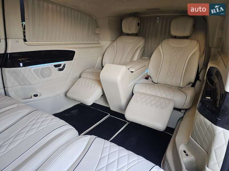 Мінівен Mercedes-Benz V-Class 2016 в Києві
