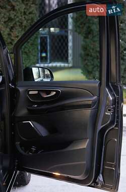 Мінівен Mercedes-Benz V-Class 2021 в 