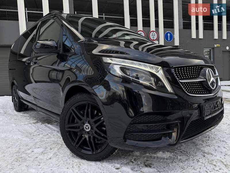 Минивэн Mercedes-Benz V-Class 2022 в Киеве