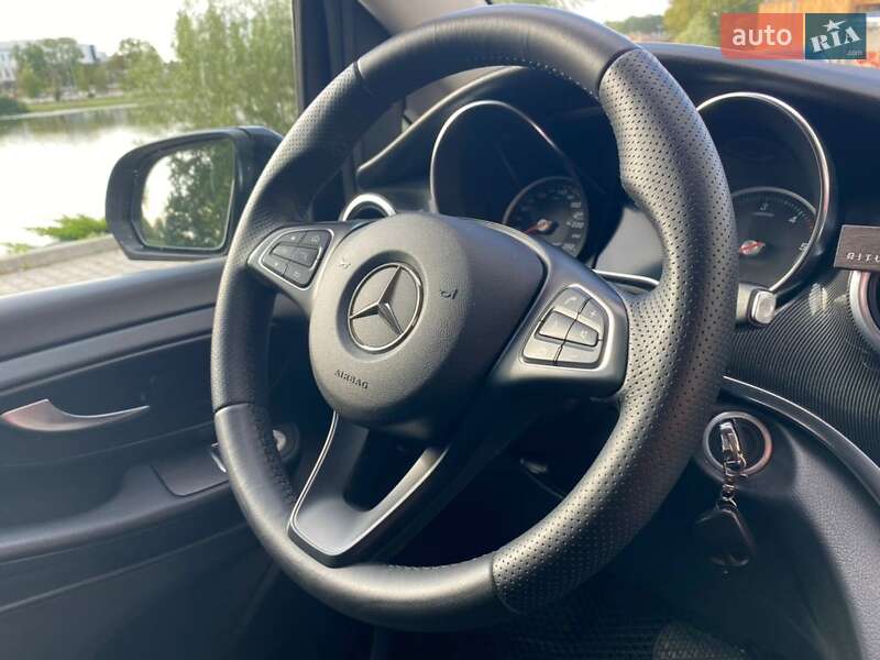 Мінівен Mercedes-Benz V-Class 2017 в Івано-Франківську