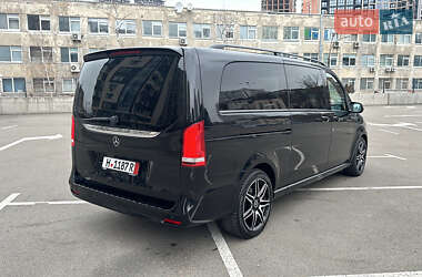 Минивэн Mercedes-Benz V-Class 2022 в 