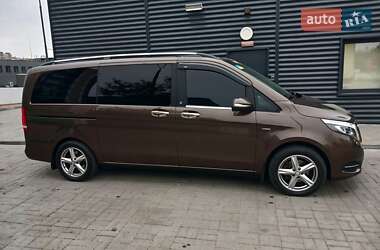 Минивэн Mercedes-Benz V-Class 2015 в Киеве