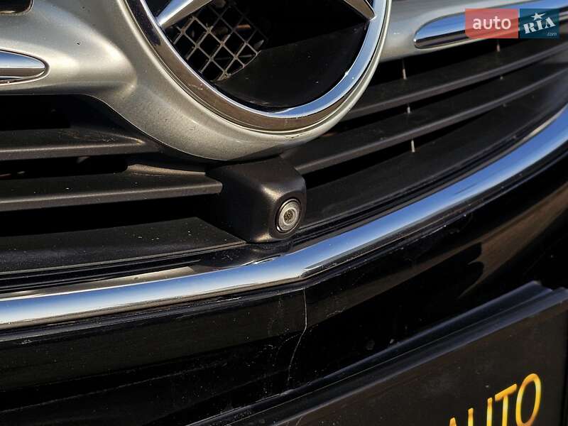 Минивэн Mercedes-Benz V-Class 2016 в Киеве