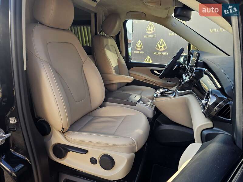 Минивэн Mercedes-Benz V-Class 2016 в Киеве