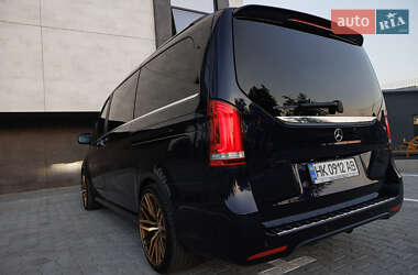 Минивэн Mercedes-Benz V-Class 2020 в 
