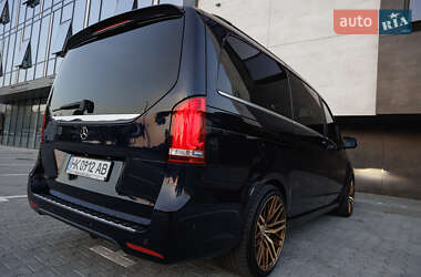 Минивэн Mercedes-Benz V-Class 2020 в 