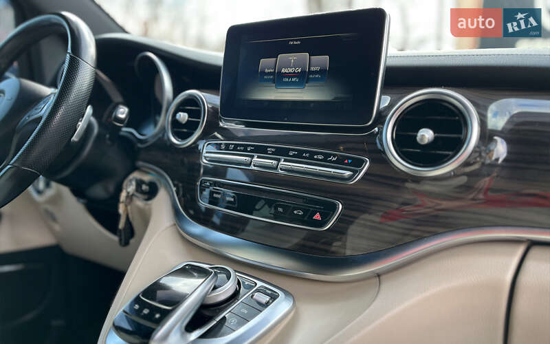 Минивэн Mercedes-Benz V-Class 2016 в Коломые
