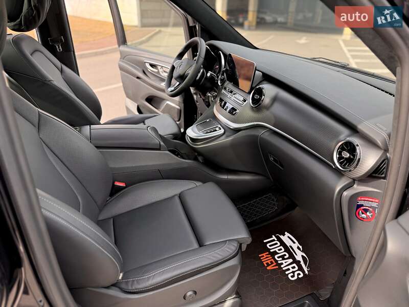Минивэн Mercedes-Benz V-Class 2022 в Киеве
