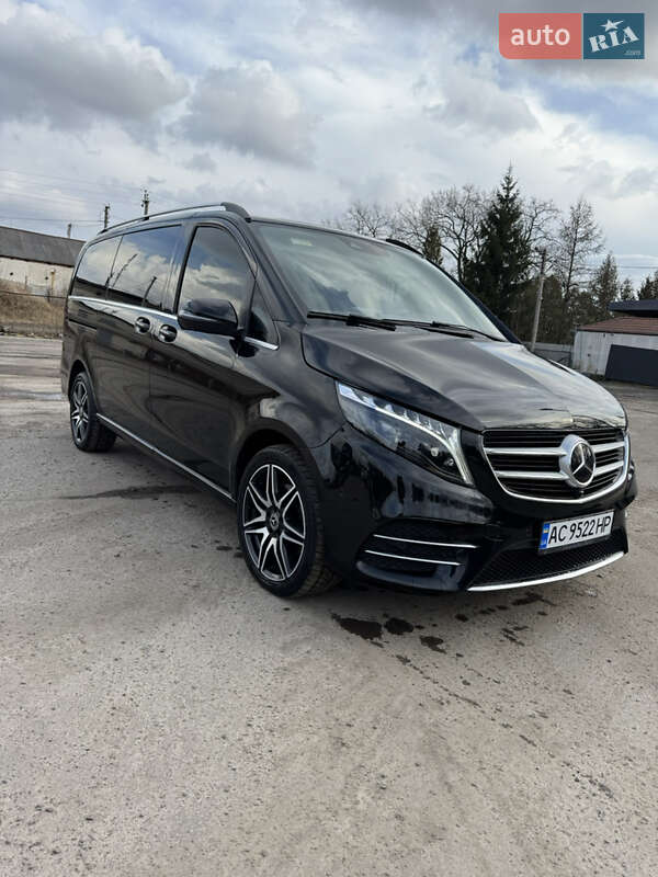 Минивэн Mercedes-Benz V-Class 2018 в 