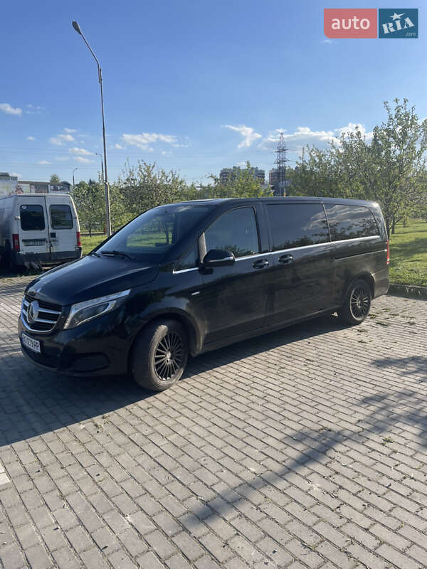 Минивэн Mercedes-Benz V-Class 2015 в Львове