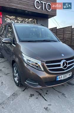 Мінівен Mercedes-Benz V-Class 2016 в Києві