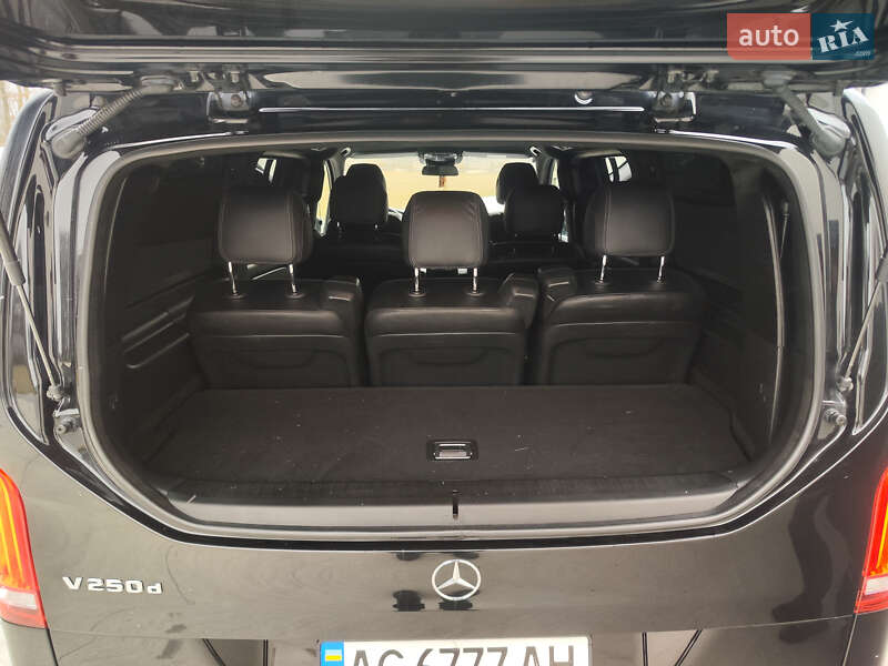 Минивэн Mercedes-Benz V-Class 2014 в Луцке фото 16 Минивэн Mercedes-Benz V-Class 2014 в Луцке