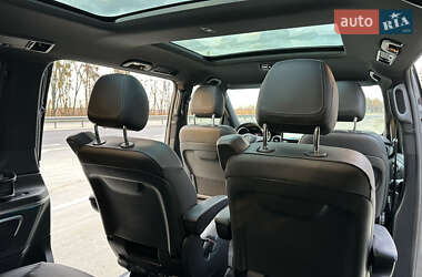 Минивэн Mercedes-Benz V-Class 2021 в 