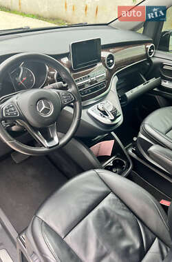 Минивэн Mercedes-Benz V-Class 2016 в 