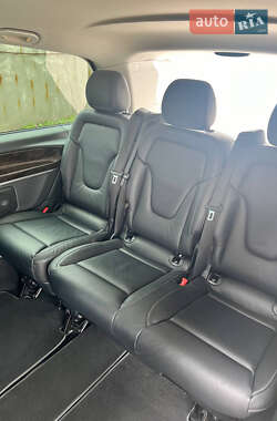 Минивэн Mercedes-Benz V-Class 2016 в 