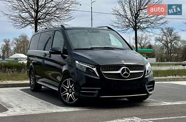 Минивэн Mercedes-Benz V-Class 2023 в 