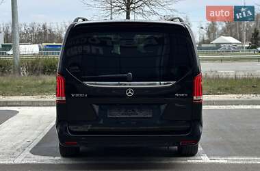 Минивэн Mercedes-Benz V-Class 2023 в 