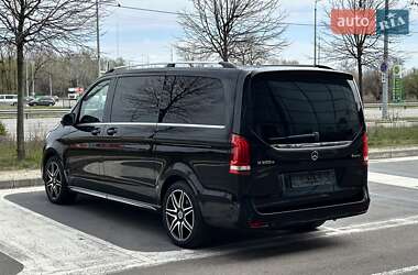 Минивэн Mercedes-Benz V-Class 2023 в 