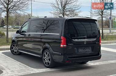 Минивэн Mercedes-Benz V-Class 2023 в 