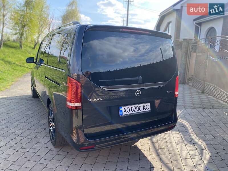 Минивэн Mercedes-Benz V-Class 2023 в Мукачево