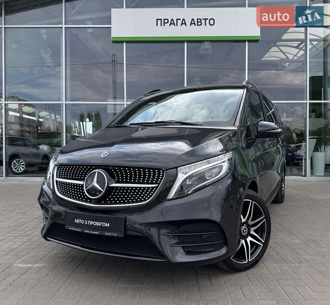 Минивэн Mercedes-Benz V-Class 2021 в 