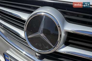 Мінівен Mercedes-Benz V-Class 2015 в 