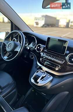 Минивэн Mercedes-Benz V-Class 2018 в 