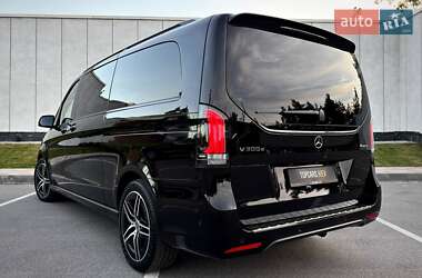 Минивэн Mercedes-Benz V-Class 2024 в 