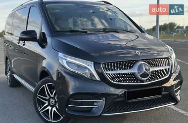 Минивэн Mercedes-Benz V-Class 2022 в Киеве