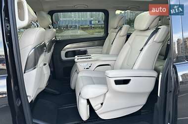 Мінівен Mercedes-Benz V-Class 2022 в 