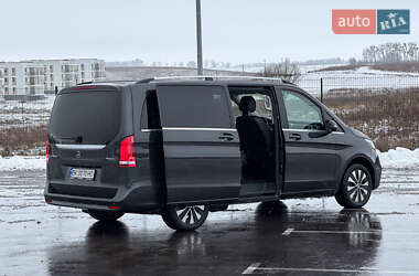 Минивэн Mercedes-Benz V-Class 2021 в 