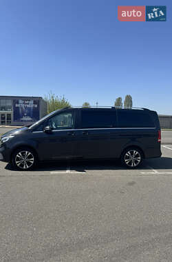 Минивэн Mercedes-Benz V-Class 2020 в 